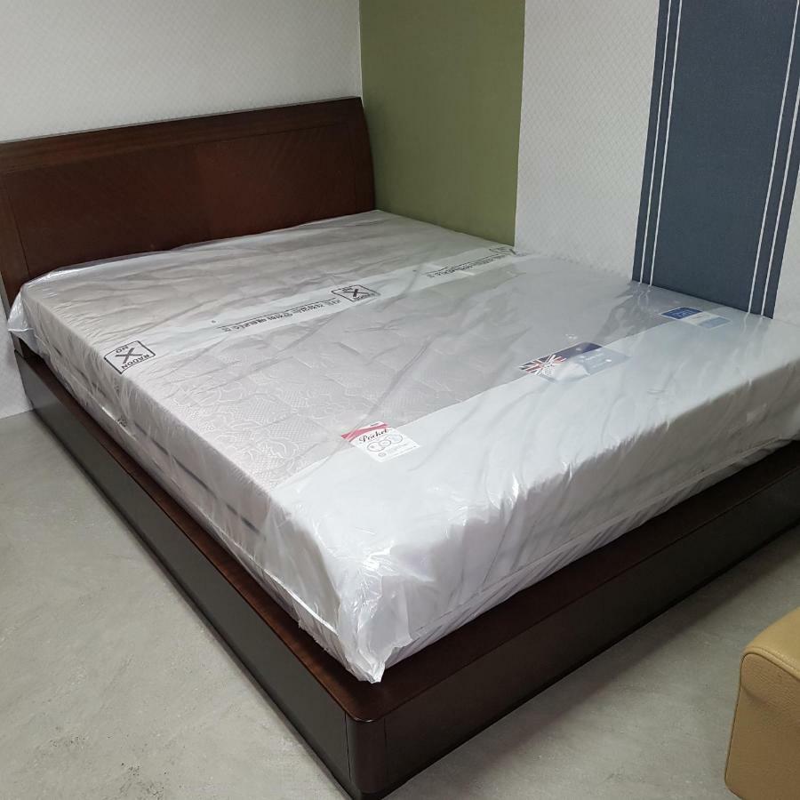 Nampo One Motel Busan Eksteriør billede