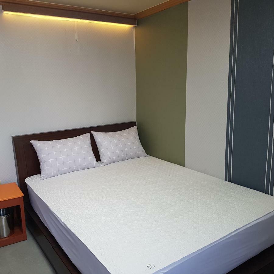 Nampo One Motel Busan Eksteriør billede